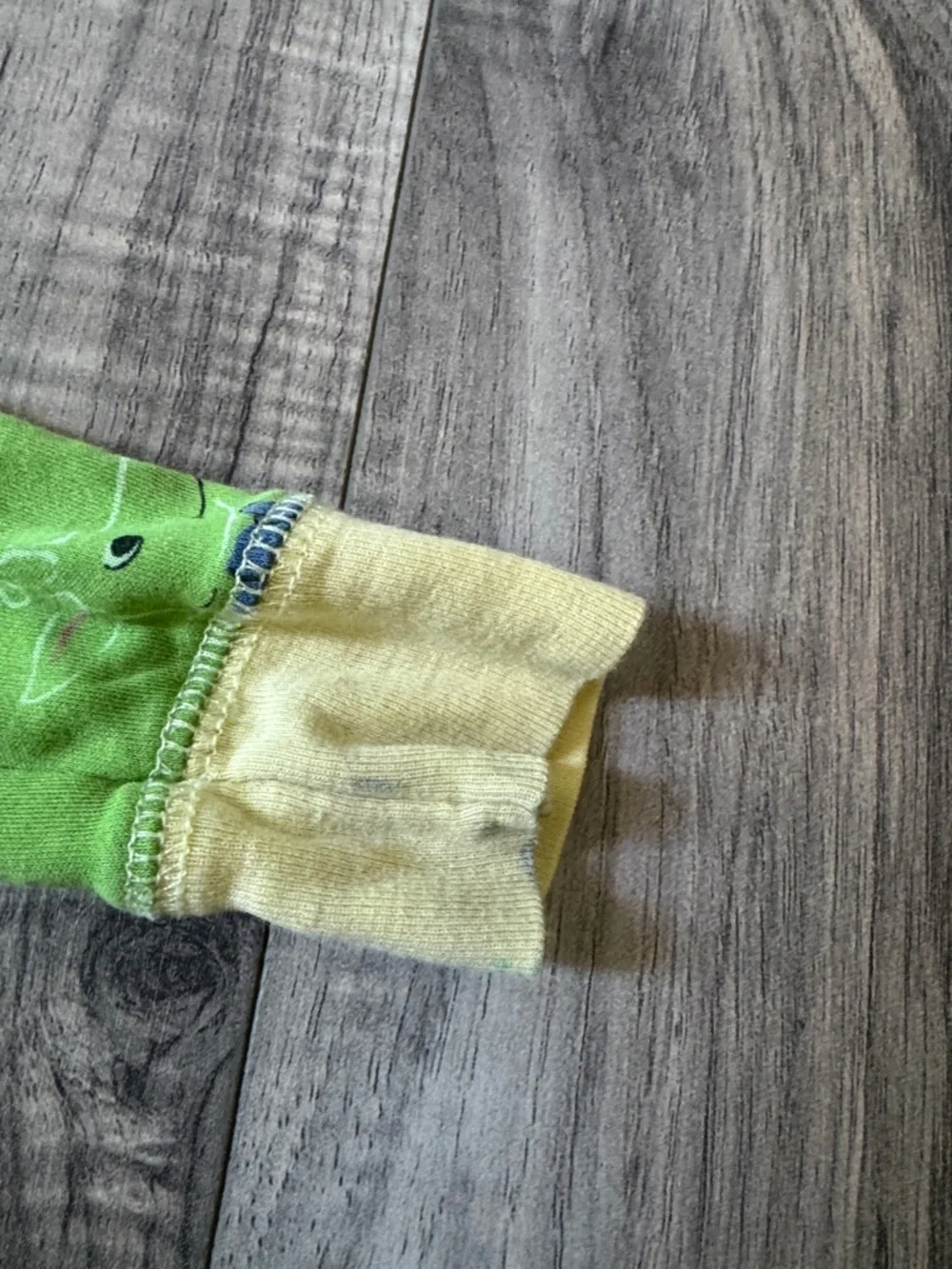The Beaufort Bonnet Company Green Giraffe Pajama Set 3t